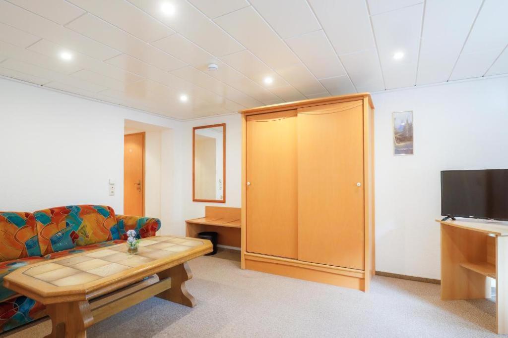 Boutique Hotel Auerhahn - 奎德林堡 外观 照片