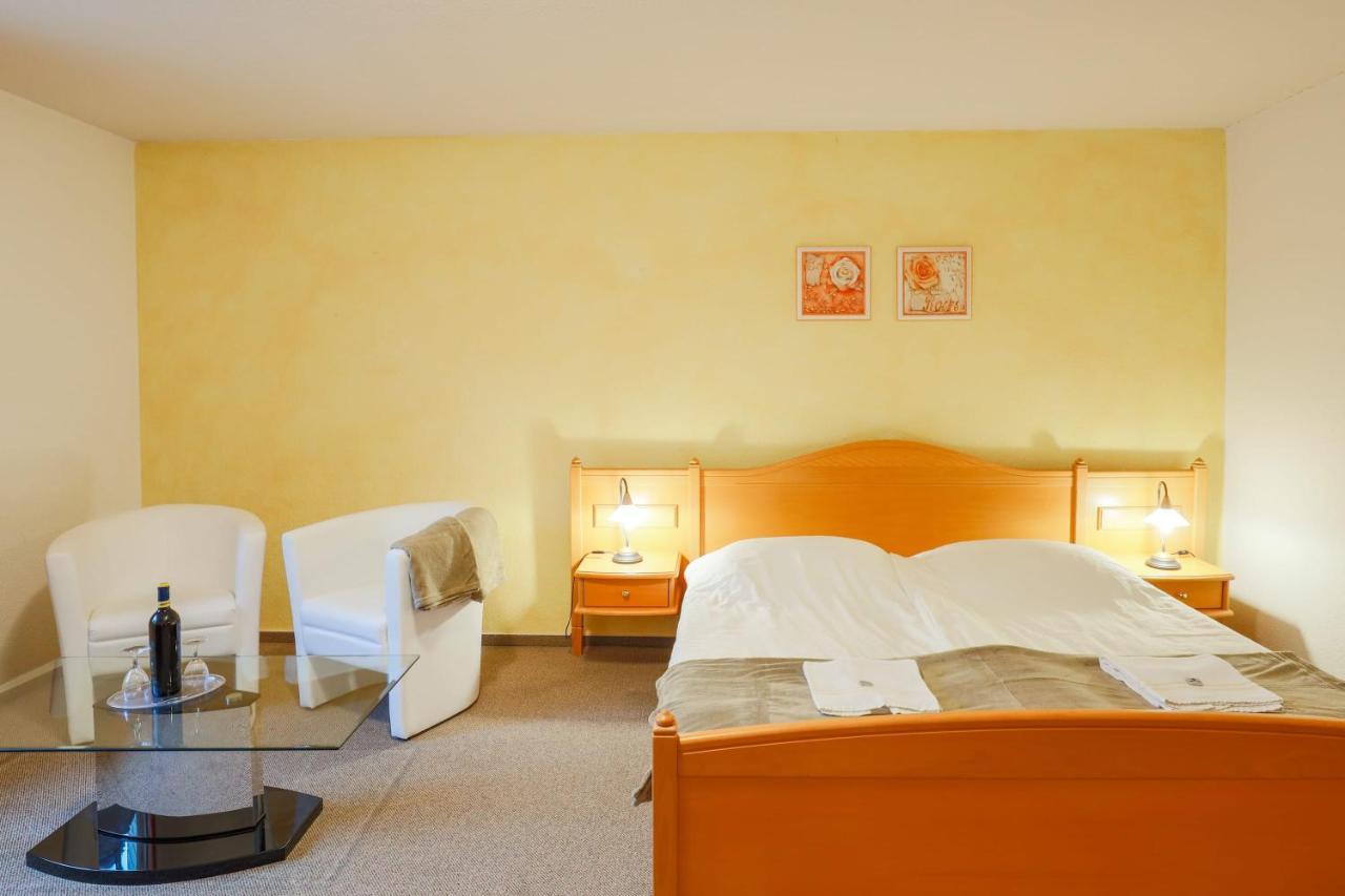Boutique Hotel Auerhahn - 奎德林堡 外观 照片